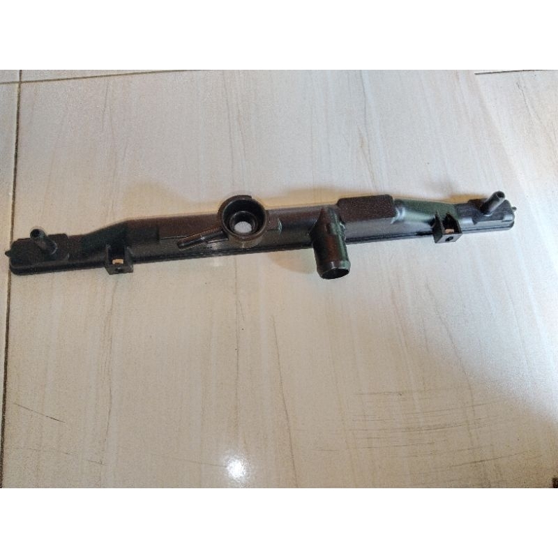 upper tank lower tank radiator Toyota avanza Xenia lama 1.3cc 2004-2010