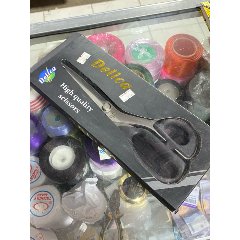 

Gunting Jahit Delica Premium – Tajam, Presisi, dan Nyaman Digunakan!