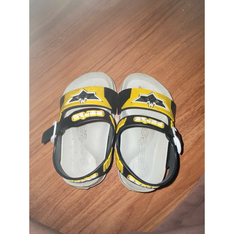 preloved sandal bayi