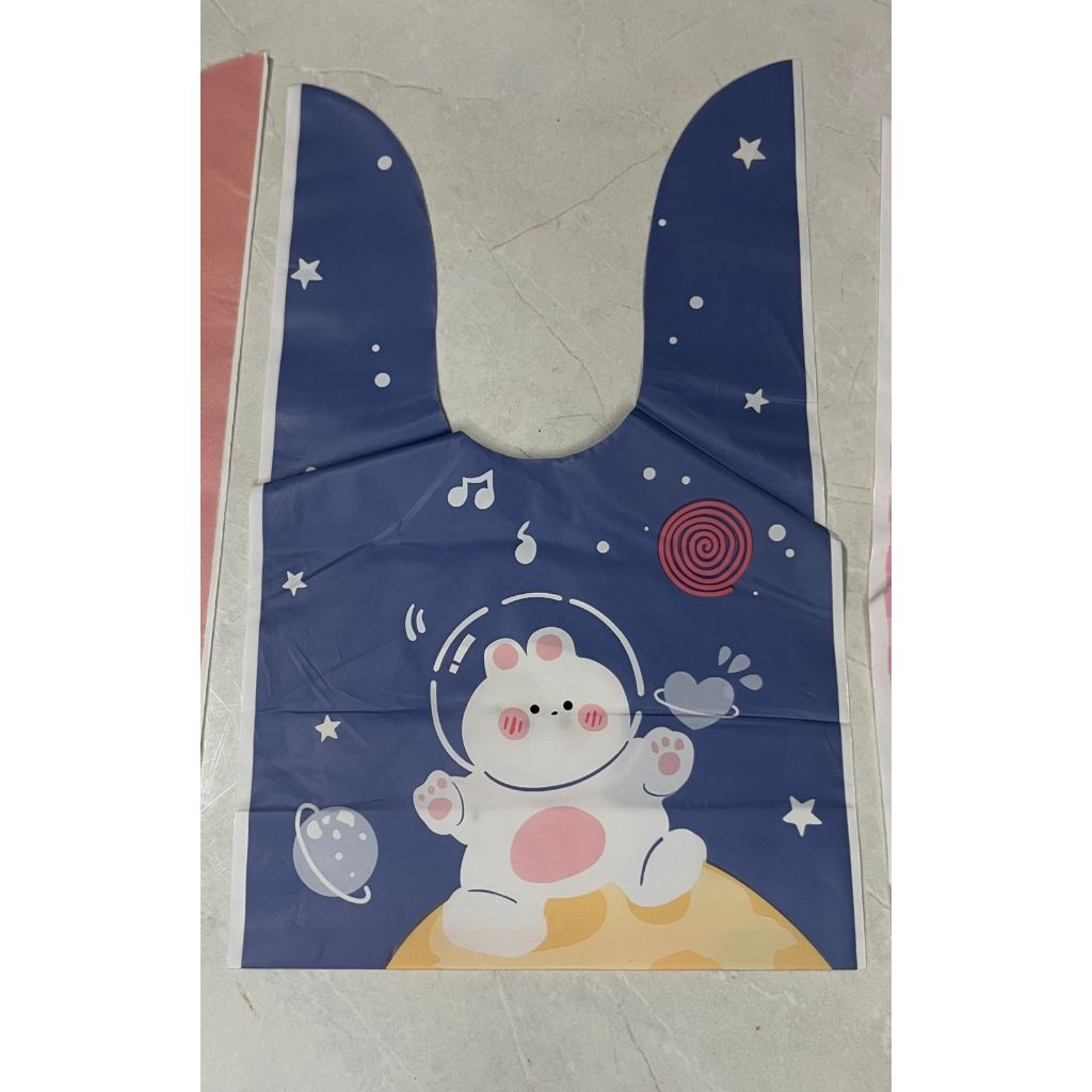

Plastik Kuping Kelinci 13 x 22 cm Souvenir Hadiah Snack Kue Permen Goodie Bag Bingkisan Ulang Tahun