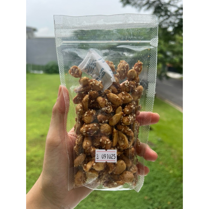 

Kacang UNA 5 free 1