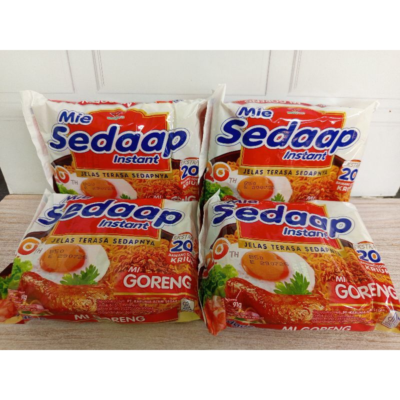 

MIE SEDAP GORENG REGULER ISI 3PCS