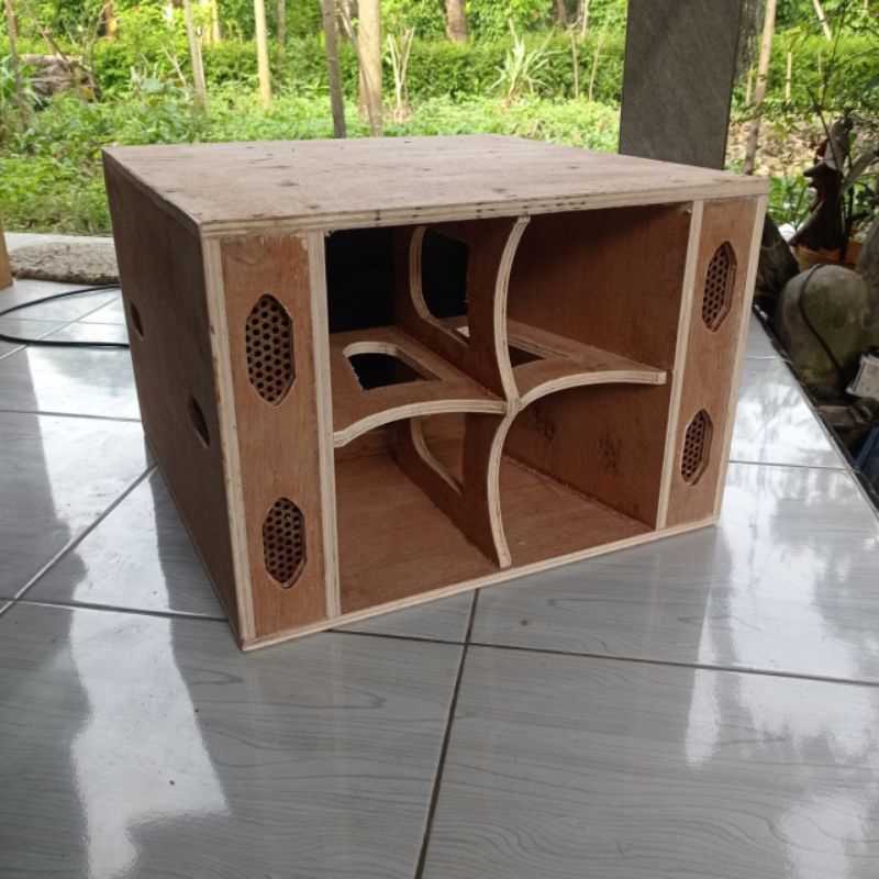 box Gajahan 10 inch bisa buat 12 inch