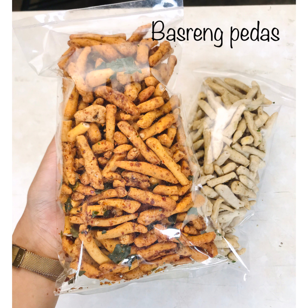 

Basreng Stik 500gr 250gr Bastik Pedas Gurih
