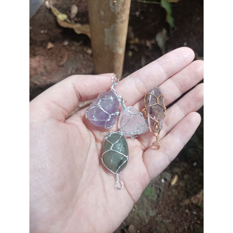 natural healing crystal pendant