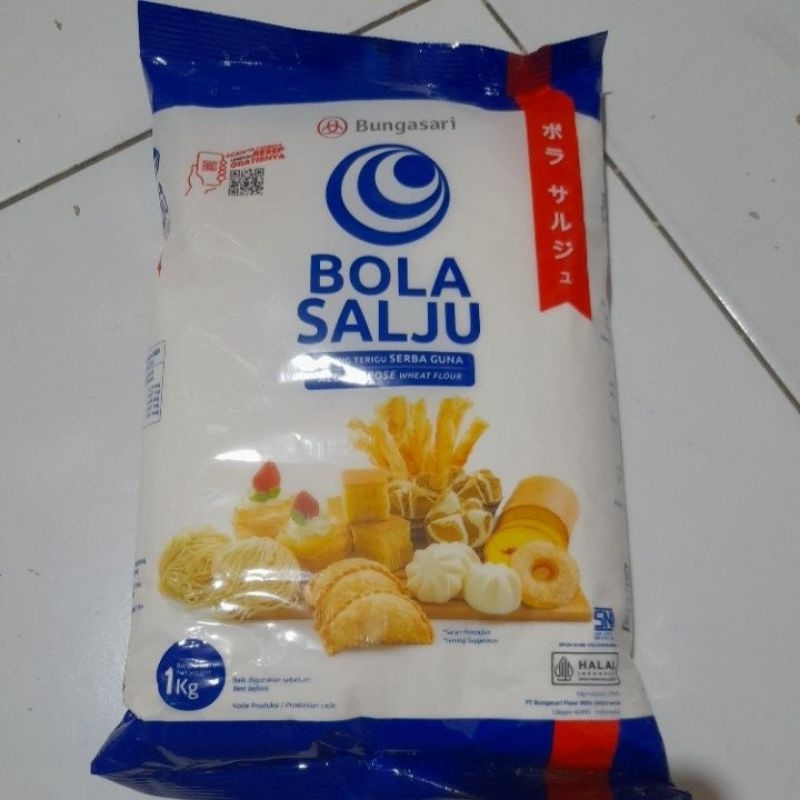 

Tepung Terigu bola salju 1 kg