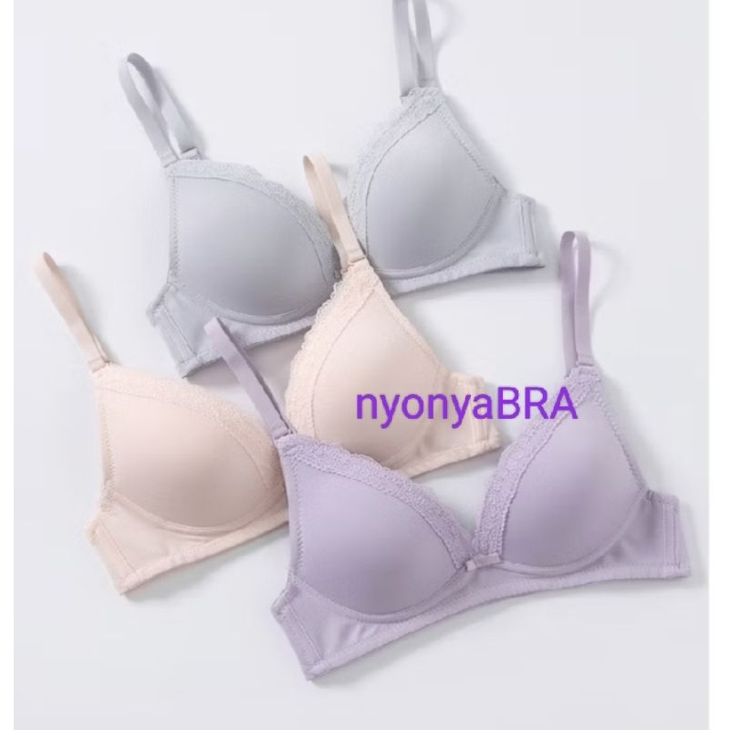 Young curves bra tanpa kawat 32,34,36B, C03-10367