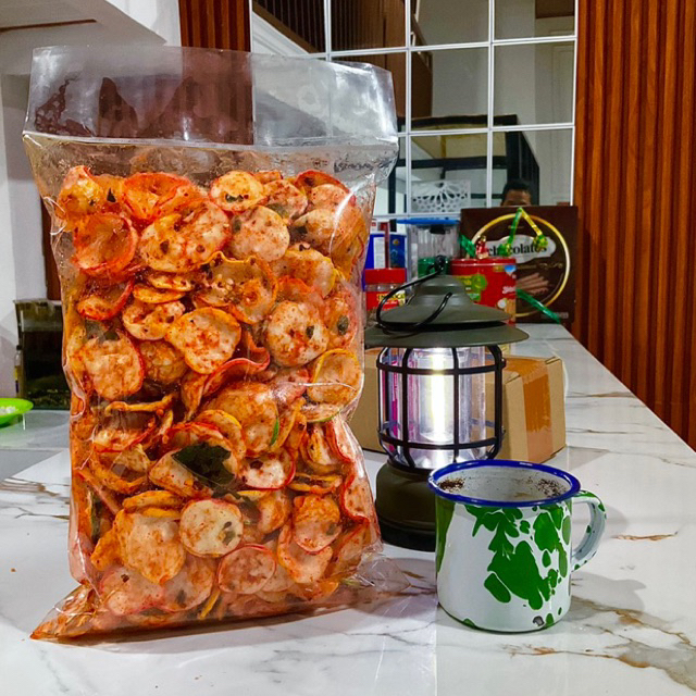 

kerupuk seblak pedas bandung pedas daun jeruk
