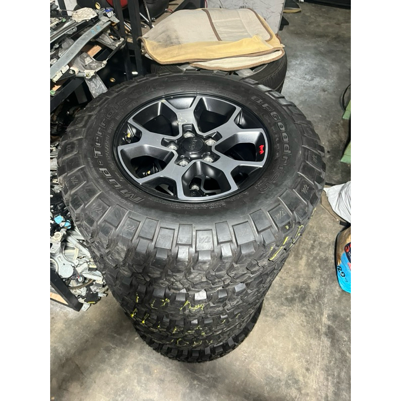velg oem JEEP RUBICON JL