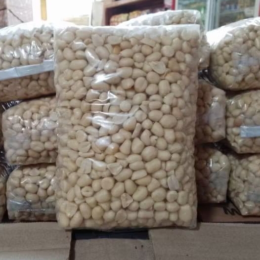 

Kacang Kupas Asli Tuban 1kg Berkualitas