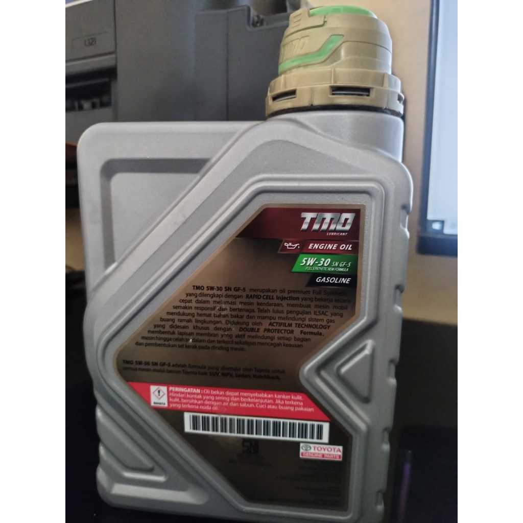 OLI TMO 5W-30 OLI MOBIL BENSIN ORIGINAL TOYOTA