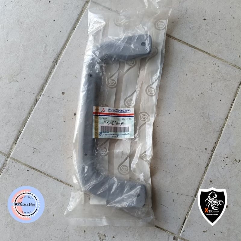 Pegangan Tangan Pegangan Gantungan Tangan Colt Diesel / Pegangan Gantungan Canter Bagian Depan Asli 