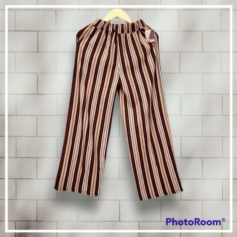 Celana kulot motif salur garis wanita