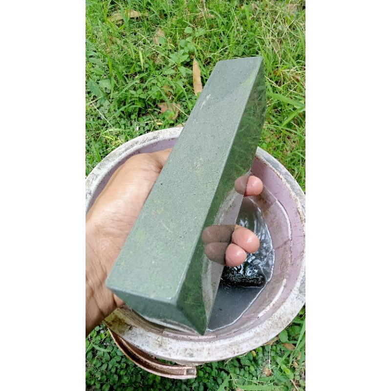 Batu Asah Halus Asli Alam Cap Arjuna Ireng grit medium kisaran 1000 , ukuran besar 20×6×4 cm