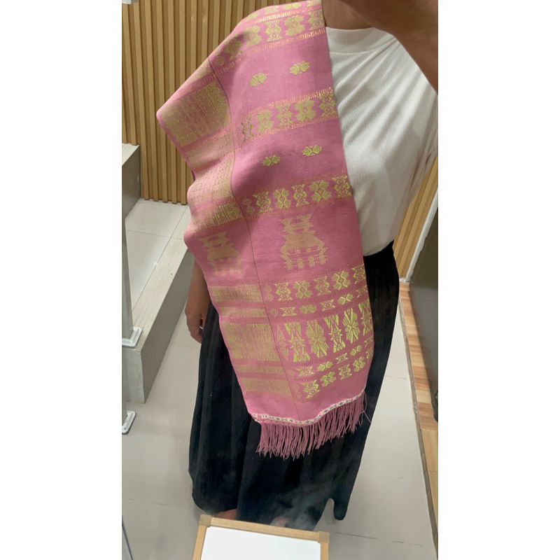 Uis Nipes Karo Bahan Sutra