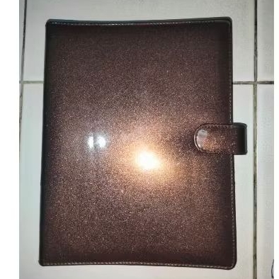 

Preloved Binder B5 + free isinya under 20pcs