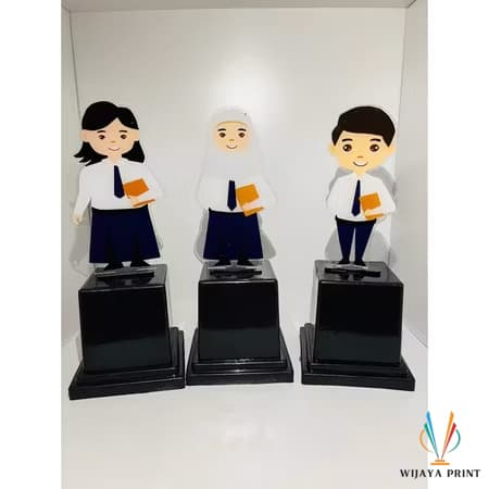 Piala Anak SMP Plakat Anak SMP Piala Wisuda SMP Piala SMP Akrilk Piala Wisuda SMP