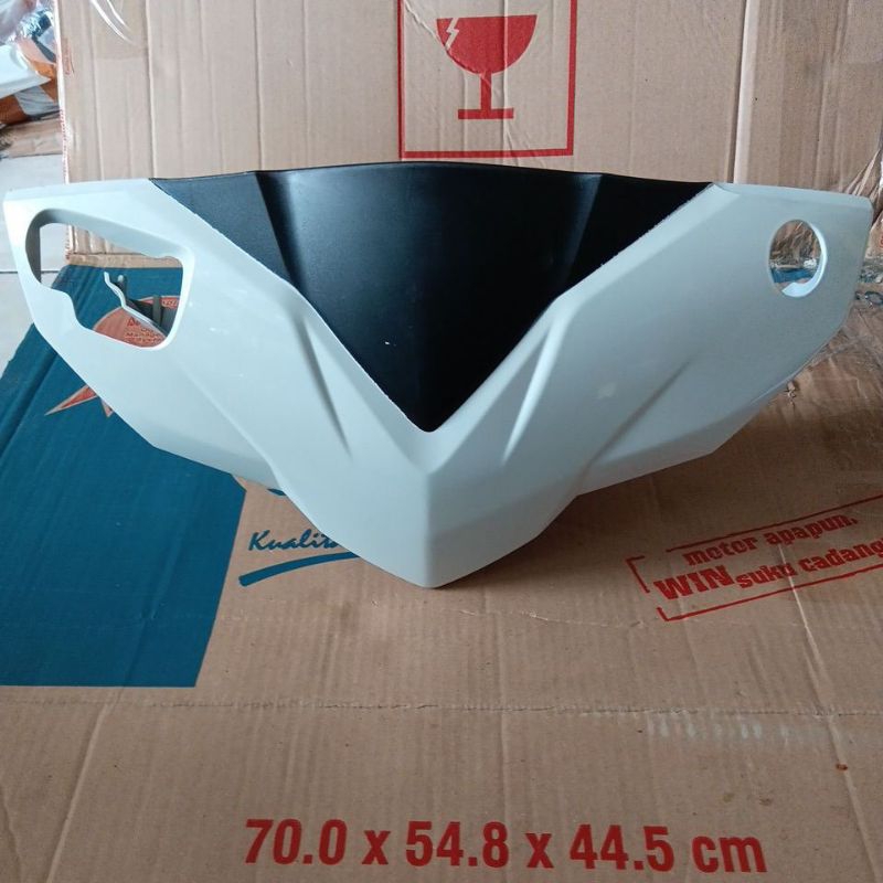 batok depan vario 110 f1 esp putih