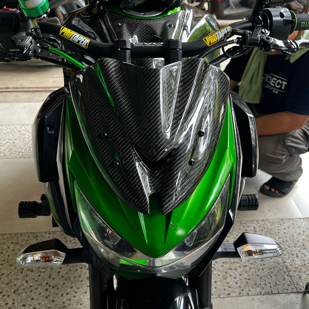 Winshield z800 carbon kevlar asli