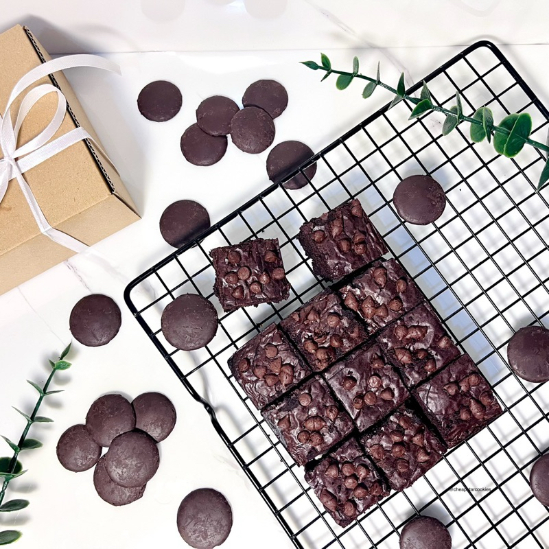 

Fudgy Brownies ukuran 10 x 22 cm