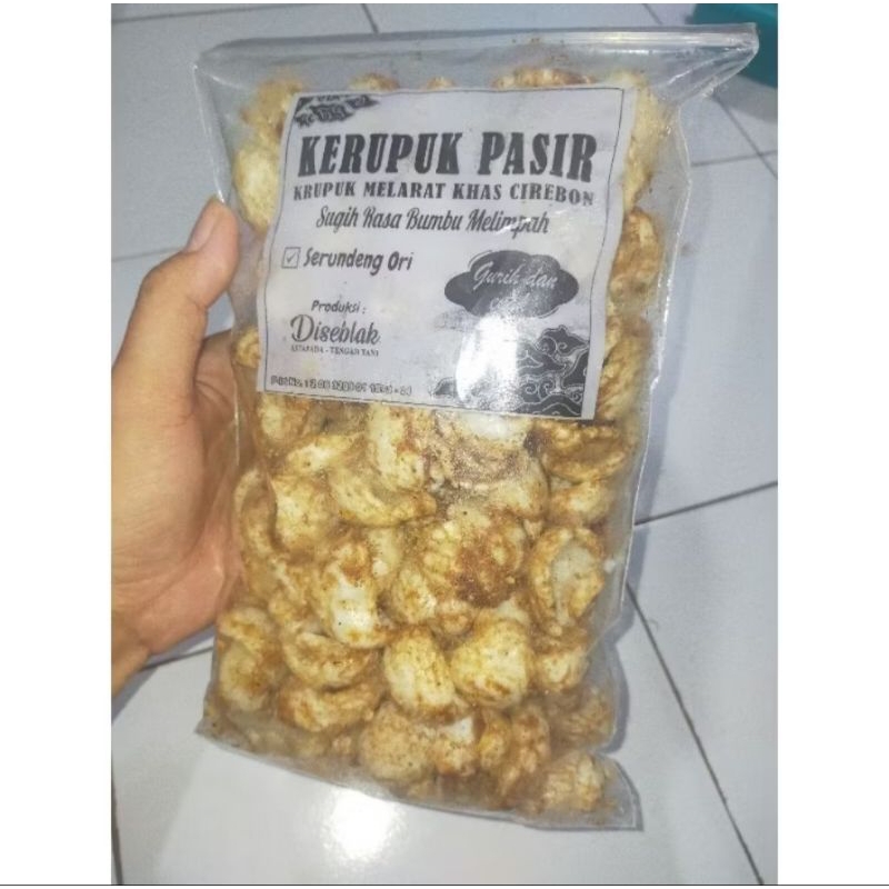 

Kerupuk Melarat Bumbu Serundeng Khas Cirebon Kemasan Jumbo 250 Gram