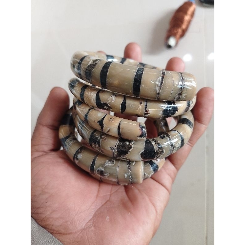 GELANG AKAR SADI PUTIH