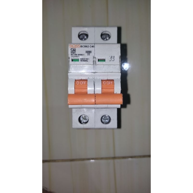 MCB 2P / 2 pole 40 Amper merk BOSS