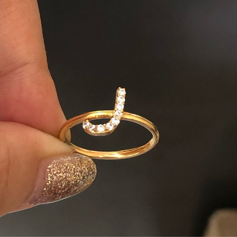 L10- CINCIN HURUF J 0.78GR KADAR 375 UKURAN 14