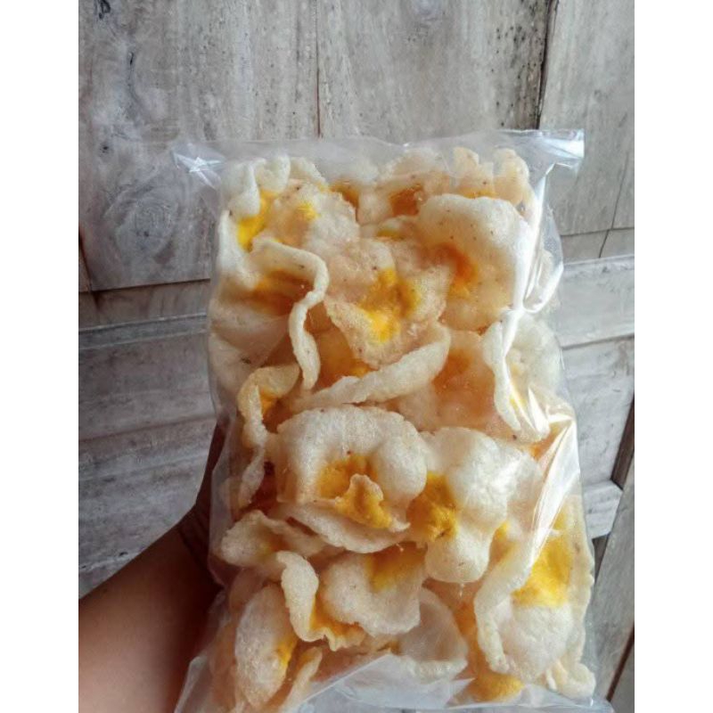 

Krupuk Telur Asin