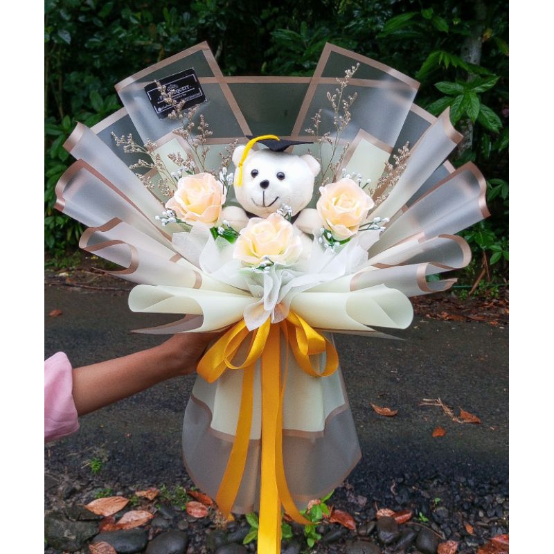 BUKET BONEKA WISUDA/ BUKET BONEKA/ BUKET WISUDA/ BUKET GRADUATION/ BUKET BONEKA DAN BUNGA/ Buket wis