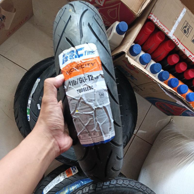 Ban tubles IRC scoopy donat 110/90-12