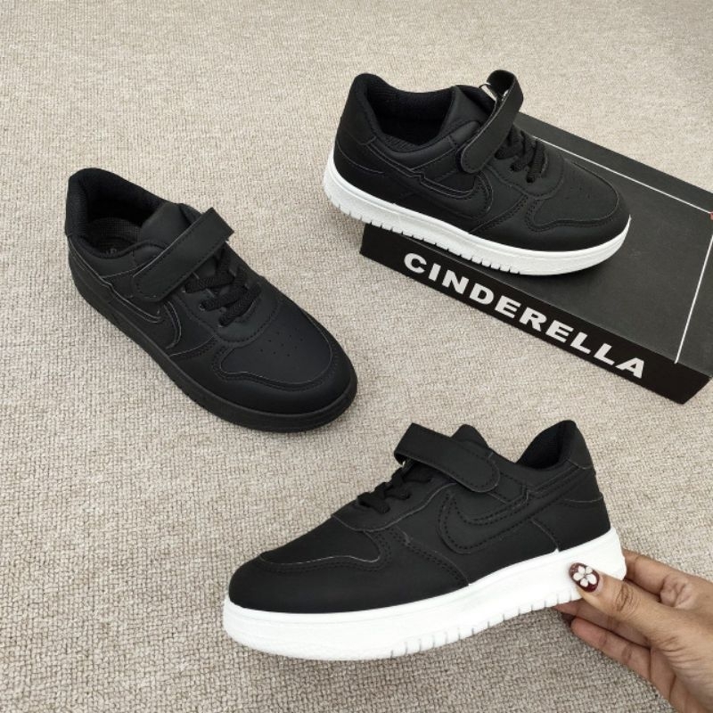 Simoncelli Sepatu Sekolah Anak Size 26-37 | Sepatu Hitam | Sepatu Anak Perempuan | Cowok | Hitam Pol