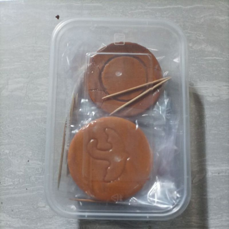 

cemilan kue dagona 1box isi 10pcs