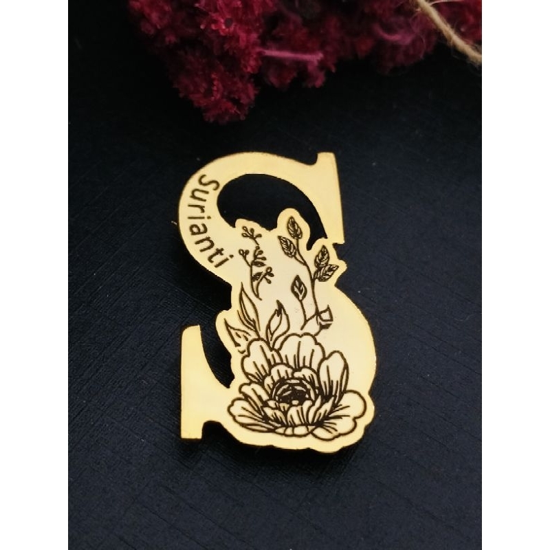 Bros custom nama//Bros huruf lapis emas//Bros initial Bunga