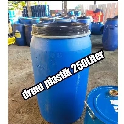 drum plastik 250liter klem dan tutup.lengkap