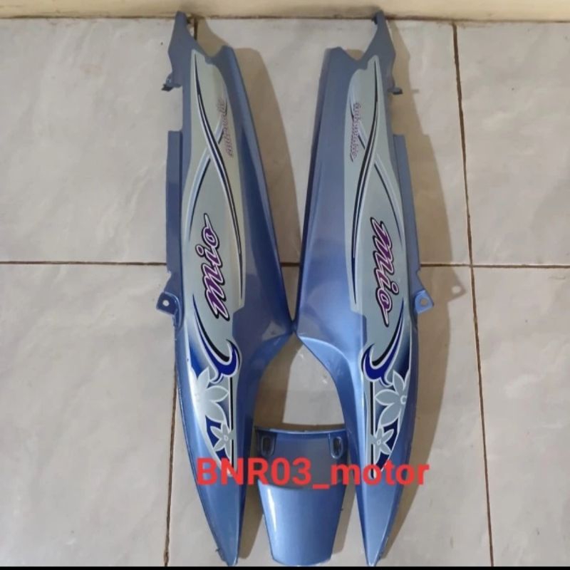 Cover Body Belakang Mio Sporty Warna Biru Telur Asin Plus Striping