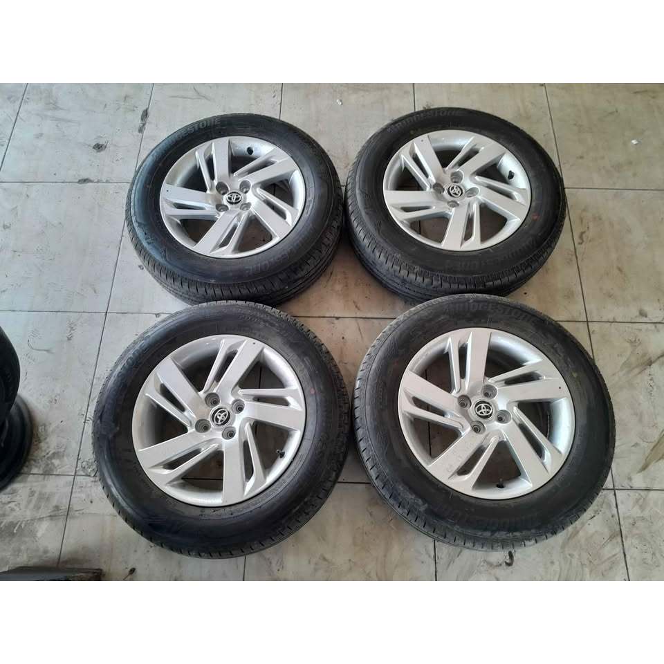 VELG MOBIL BEKAS STD RAIZE R16 PCD 4X100 UNTUK RAIZE ROCKY