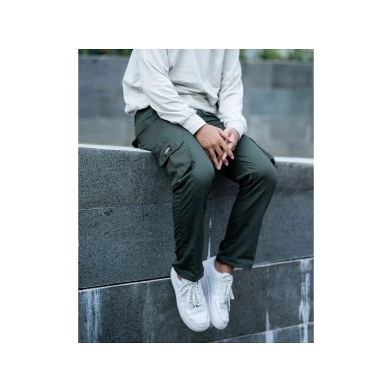 Celana Cargo Panjang Pria - Celana Cargo Panjang Pria Terlaris - Celana Cargo Pria Panjang Premium