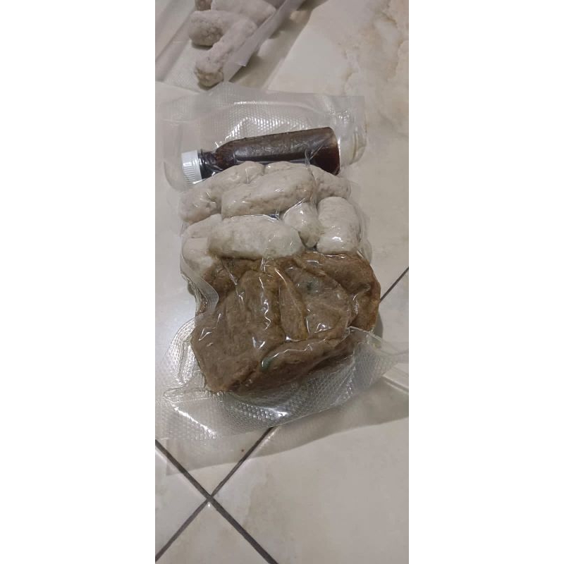 

Pempek Lenjer dan Kulit