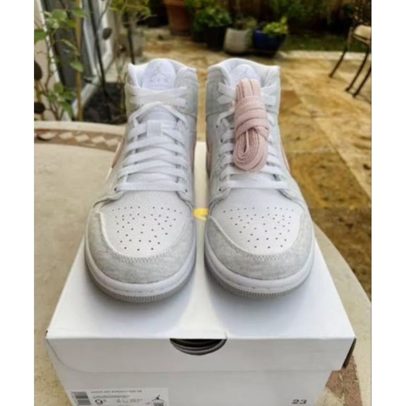 Nike Air Jordan 1 Mid SE Light Iron One Grey Pink WMNS Authentic