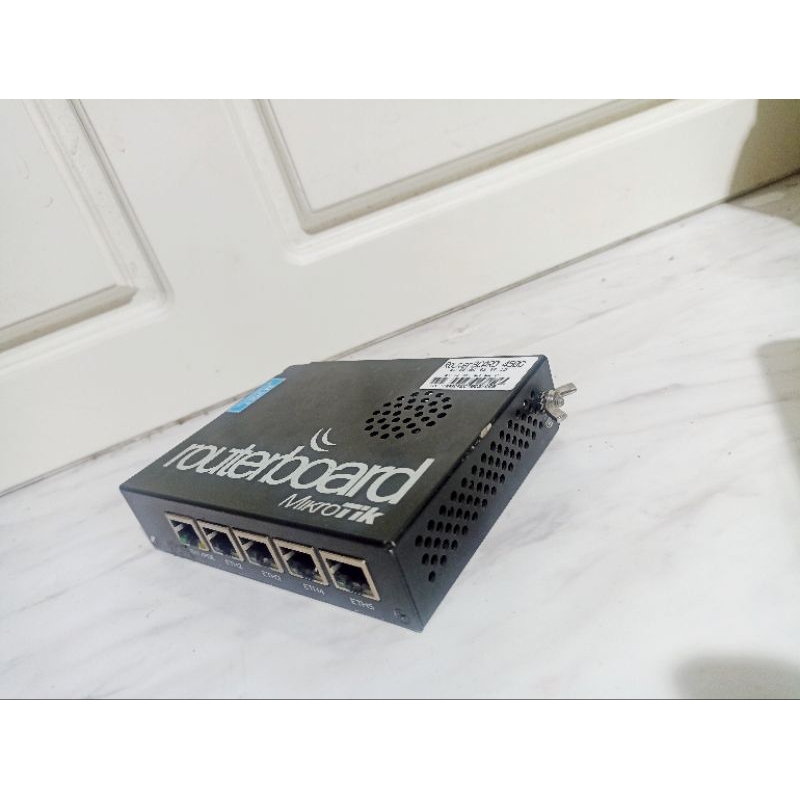 Routerboard Mikrotik RB 450G ( Gigabit Edition )
