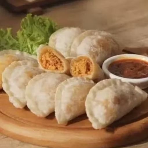

Cemburu Cireng Empuk Bumbu Rujak Isi Ayam Keju Bumbu Pecel Asli Sumedang 1 box isi 8 pcs Frozen Food