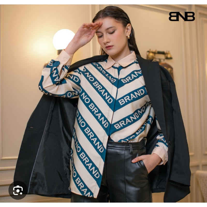 BNB Brand No Brand Arrow Top M