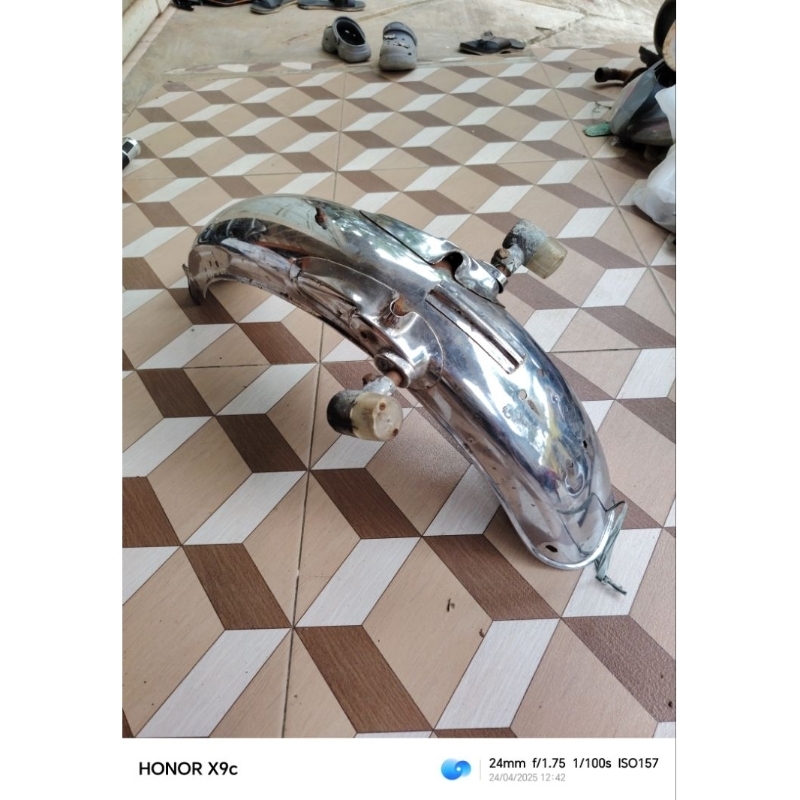 spakbor slebor belakang honda cb 125 nos original ori asli second