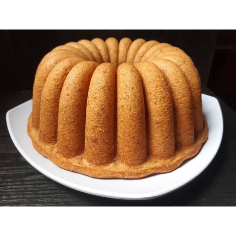 

Bolu Pisang Raja Cinnamon loyang sultan/ cake pisang Raja