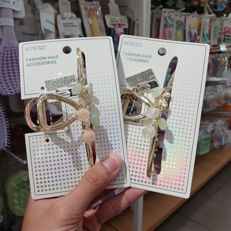Miniso Hair Claw Clip (Jepit Rambut Dengan Hiasan Mawar)