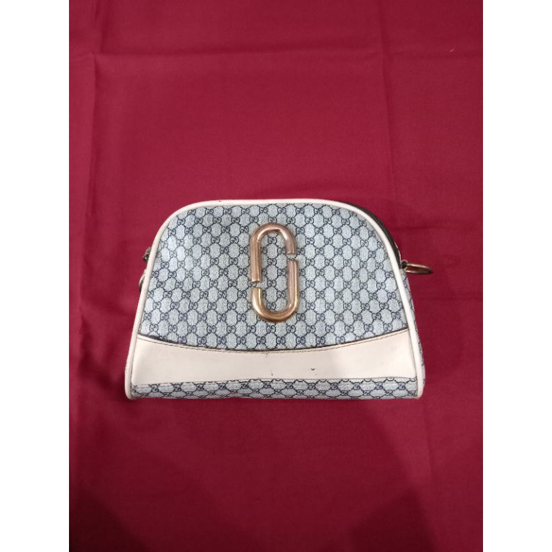 tas selempang wanita gucci