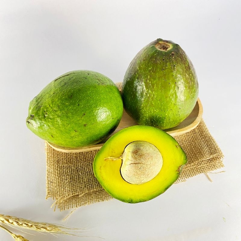 

alpukat mentega premium 1 kg dikirim dalam keadaan mentah bergaransi