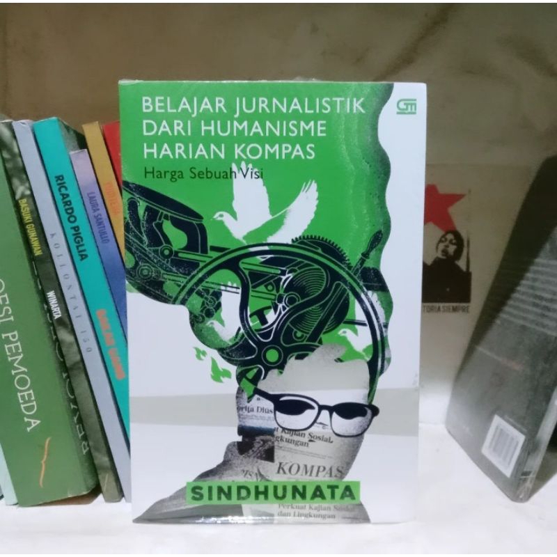 Catatan Sepak Bola Sindhunata | Bola di Balik Bulan | Bola-Bola Nasib | Air Mata | Belajar Jurnalist