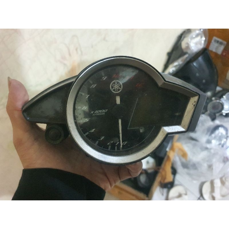 SPEEDOMETER VIXION NEW ORIGINAL